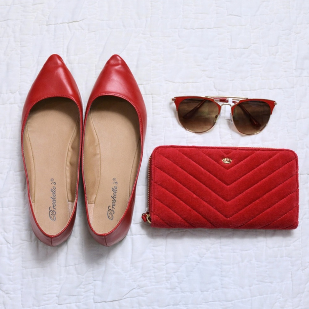 Breckelles Flat Shoes - Pointy Toe in Red